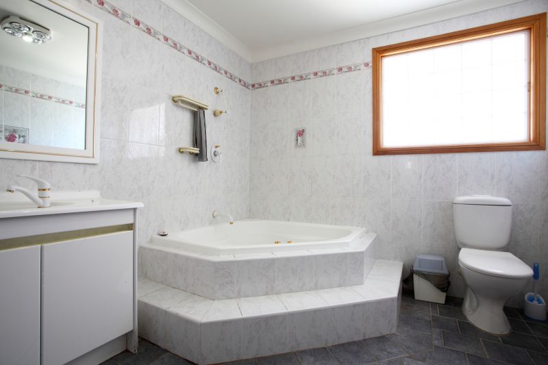 Top Bathtub Installation Companies in Trenton, MI